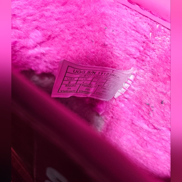 UGG Vibrant Waterproof Pink Boots - Picture 7 of 7